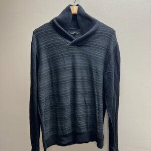 Men's sweater with folding neck